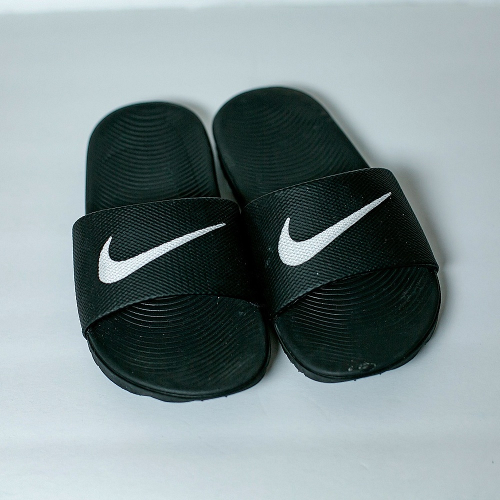 Boys Nike Slides- Size 13